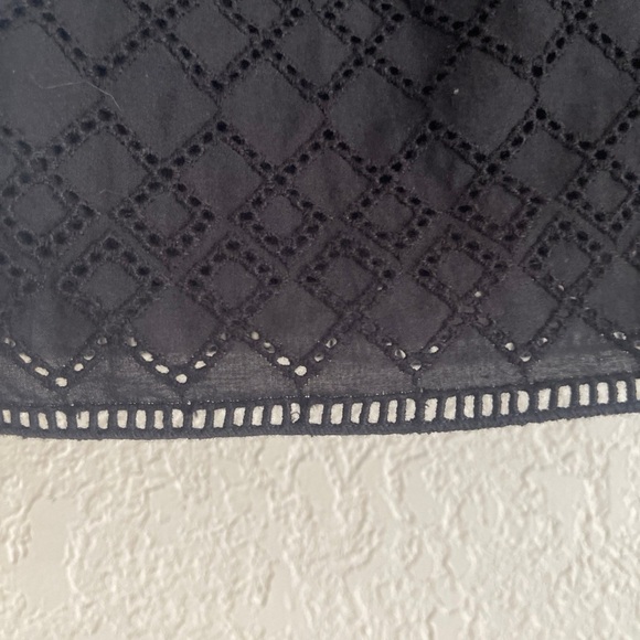 Elegant Black Off-Shoulder Dress - Picture 2 of 13